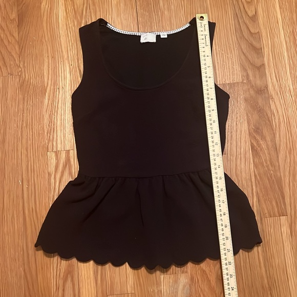 Anthropologie black ruffle top,‎ size small - Picture 5 of 9